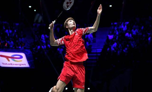 泰国羽毛球队绝地反击日本羽毛球队,谌龙打破历史纪录 泰国羽毛球队绝地反击日本羽毛球队,谌龙打破历史纪录