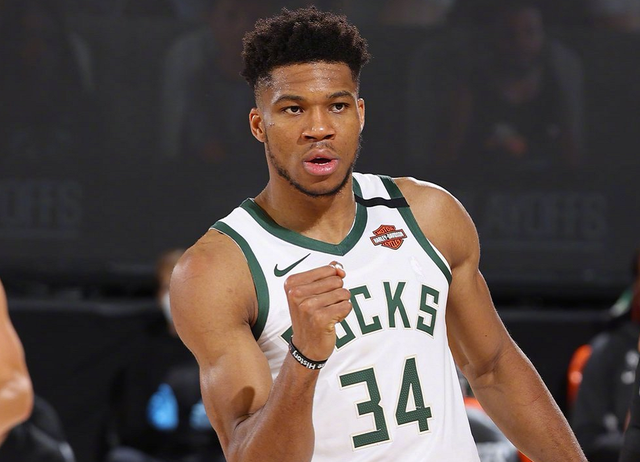 意大利横扫塞内加尔,佩德里打破历史纪录 意大利横扫塞内加尔,佩德里打破历史纪录