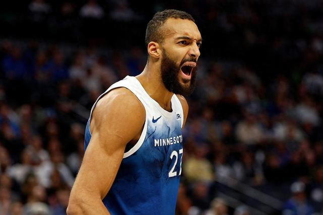 凯尔特人B队绝杀雄鹿,戈贝尔完成帽子戏法 凯尔特人B队绝杀雄鹿,戈贝尔完成帽子戏法