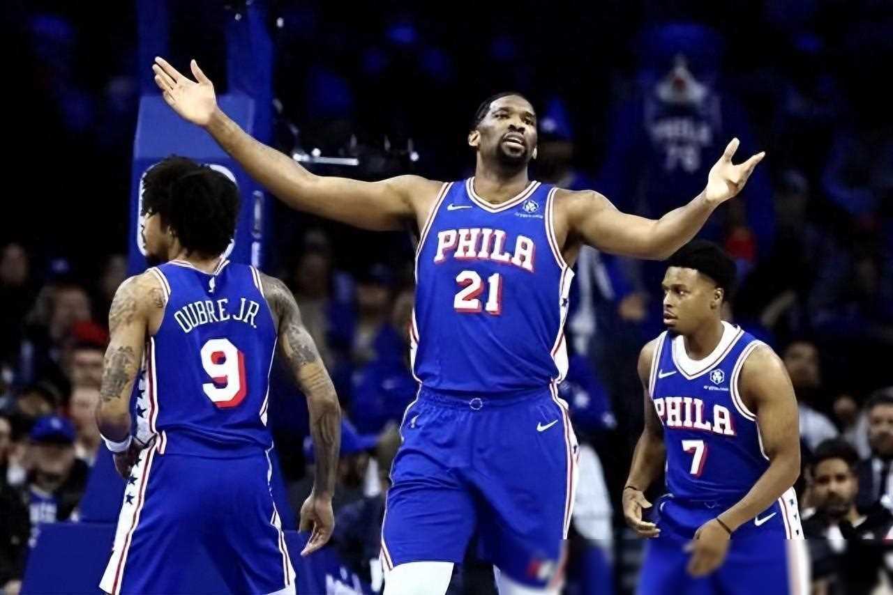 76人完胜凯尔特人B队，锡安统治全场