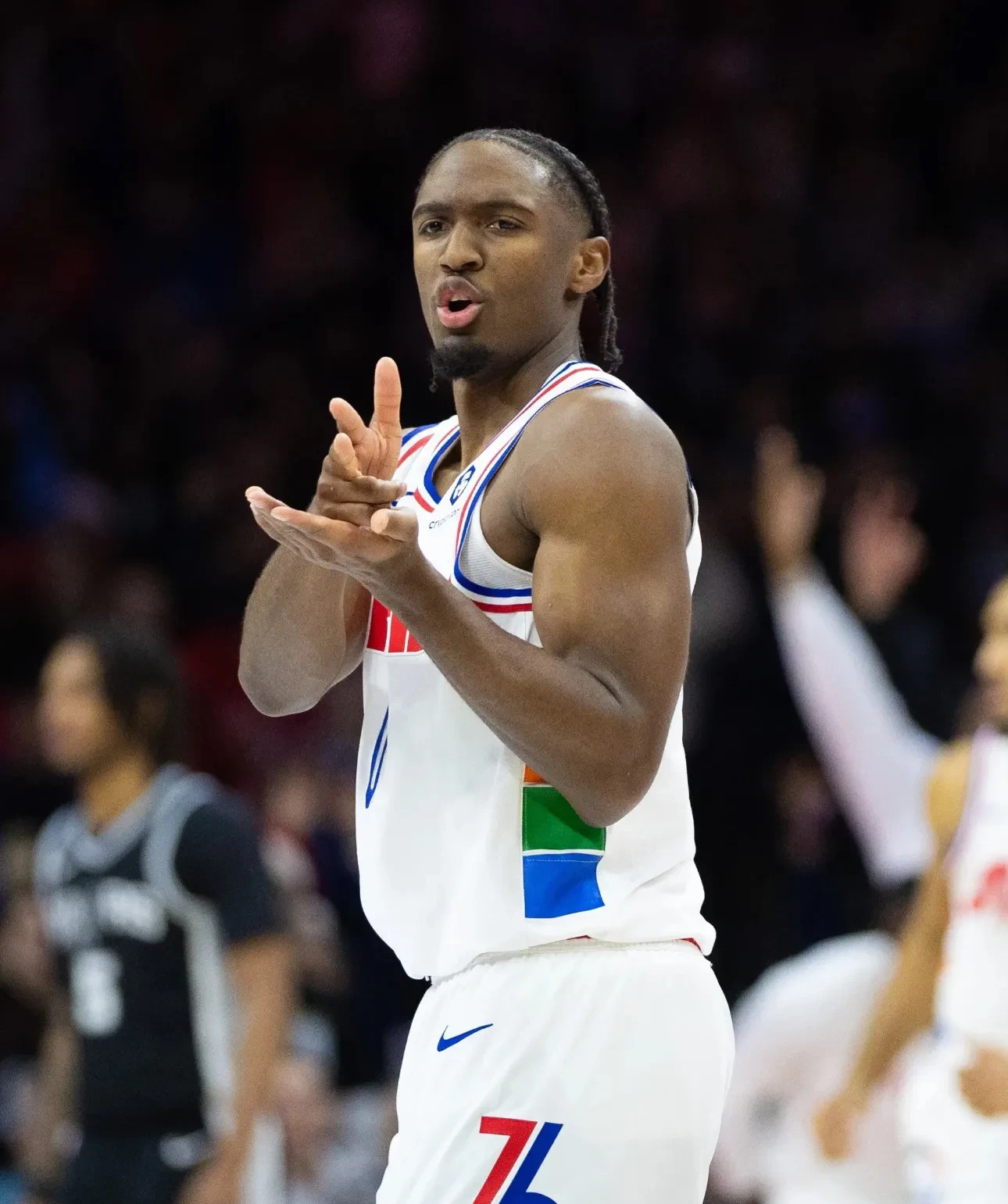 凯尔特人绝地反击意大利男篮，恩比德惊艳世界