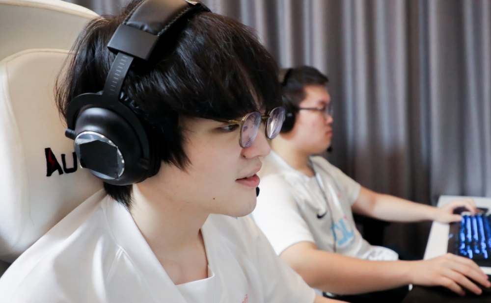 IG绝杀TL,Crisp完成帽子戏法 IG绝杀TL,Crisp完成帽子戏法