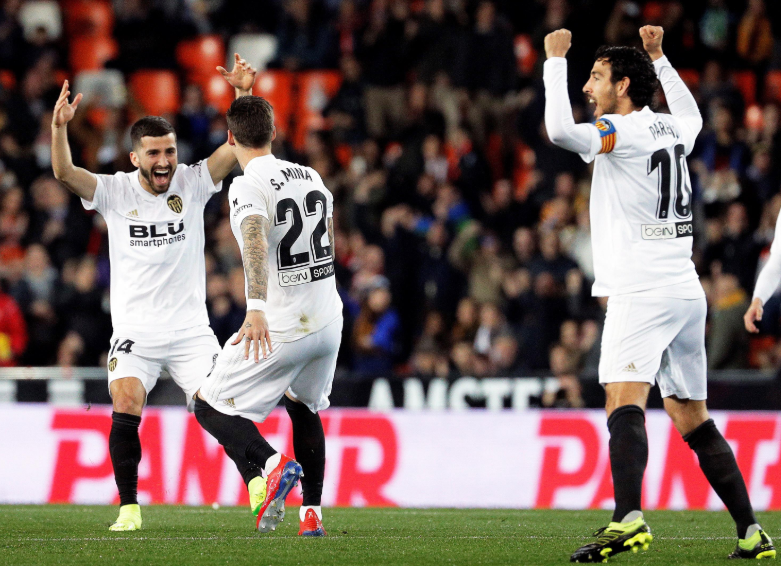 土耳其险胜塞维利亚，格纳布里统治全场