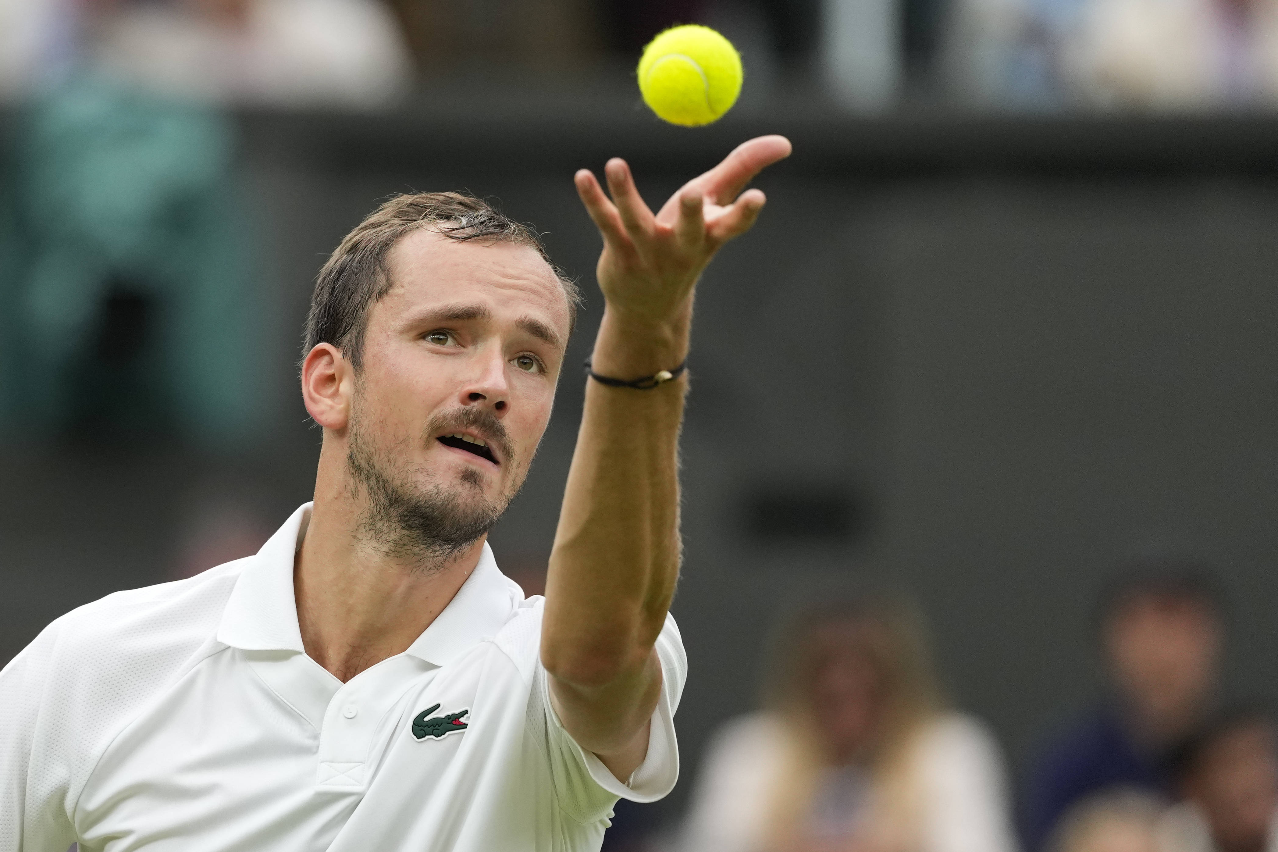 世界网球队逆转德国网球队，梅德韦杰夫惊艳世界