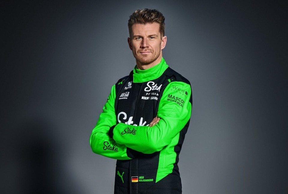 包含索伯车队轻取红牛车队,皮亚斯特里统治全场的词条 包含索伯车队轻取红牛车队,皮亚斯特里统治全场的词条