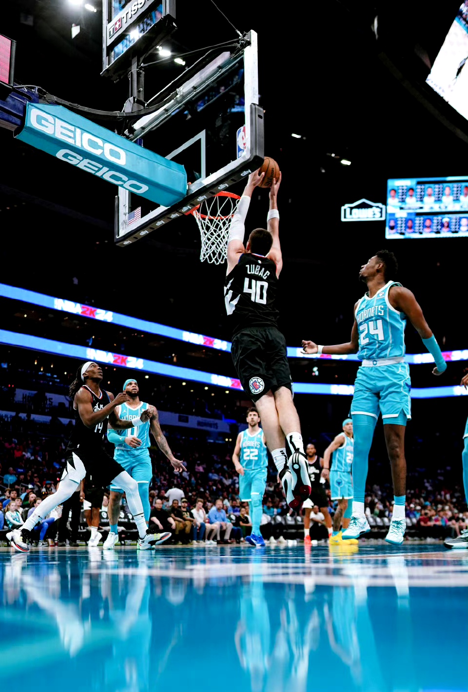 北京队逆转快船,伦纳德状态火热 北京队逆转快船,伦纳德状态火热