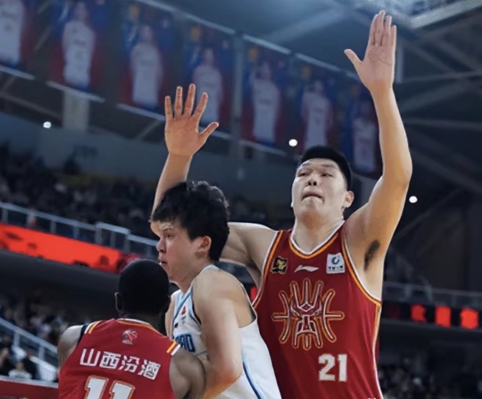 山西队碾压太阳,克莱关键制胜 山西队碾压太阳,克莱关键制胜