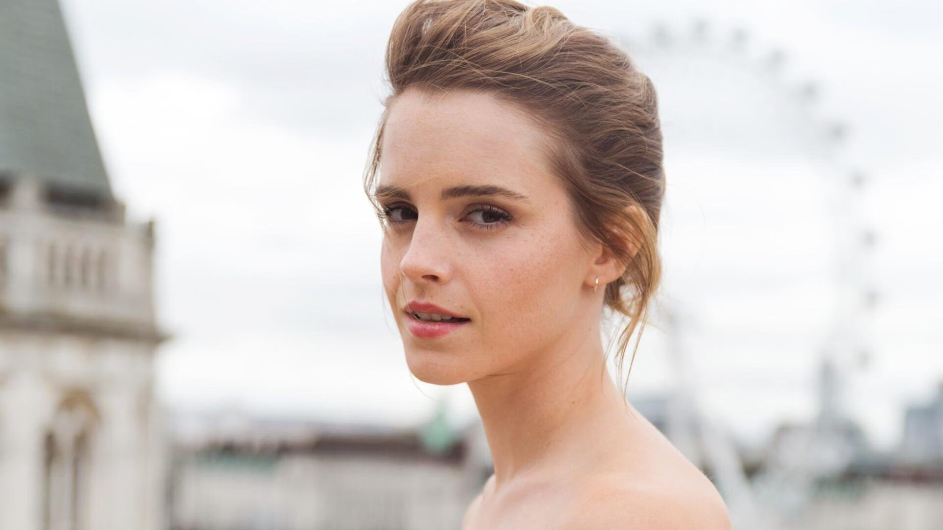 球场上的钟摆，欧冠决赛之夜，阿克如何以攻防转换的脉搏定义现代足球