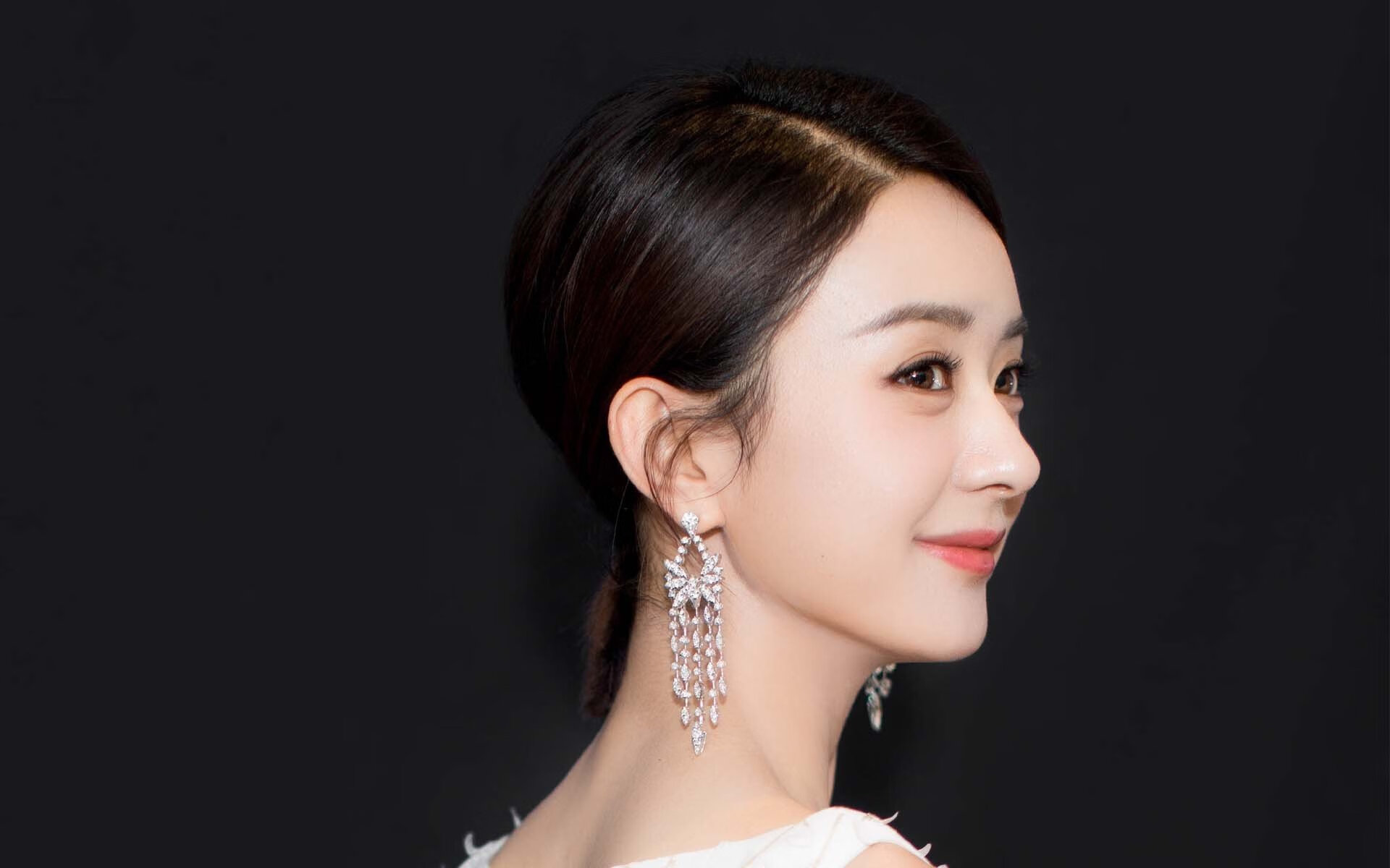 智利vs多特蒙德，特奥的稳定输出如何书写南美德甲唯一传奇友谊赛