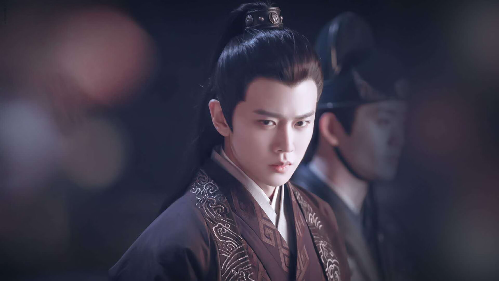 虚构对决,当克罗地亚红白格吞没蓝桥,克瓦拉茨赫利亚的闪电刺穿钢铁防线