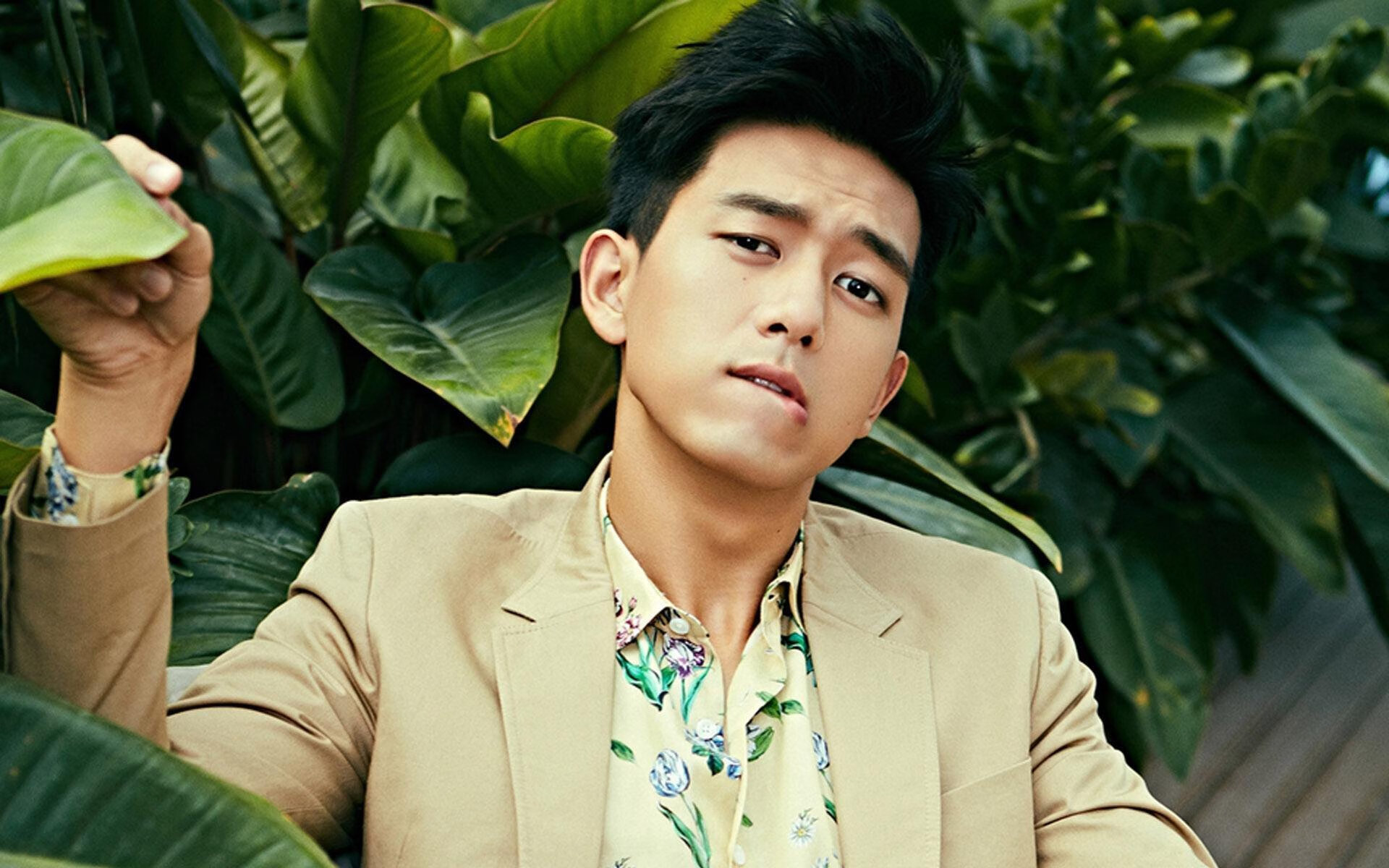 小贾伦开启单圈速控模式,魔术提前进站锁定胜局—当NBA对决撞上F1新赛季的战术轰鸣